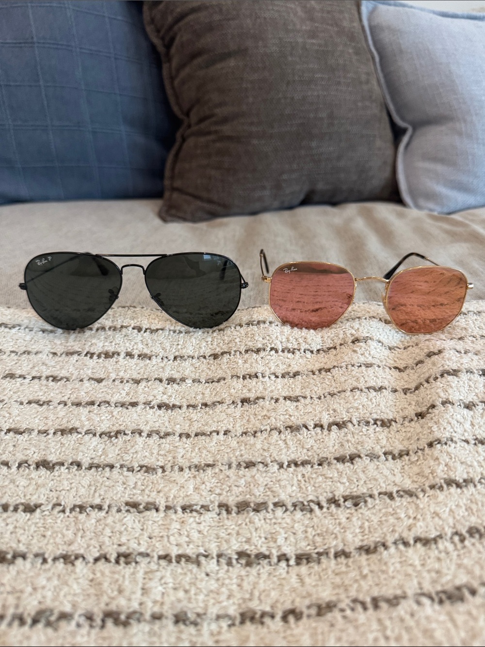 Ray-Ban Aviator Sunglasses in Black and Rose Gold